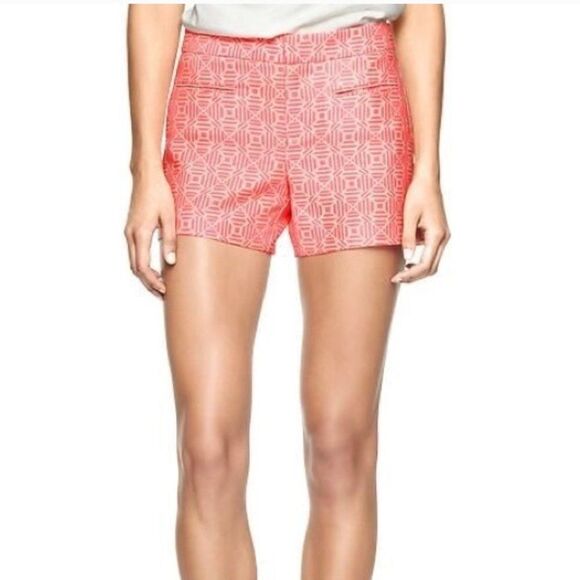 GAP Pants - COPY - GAP Pink and White Jacquard Shorts Size 2
